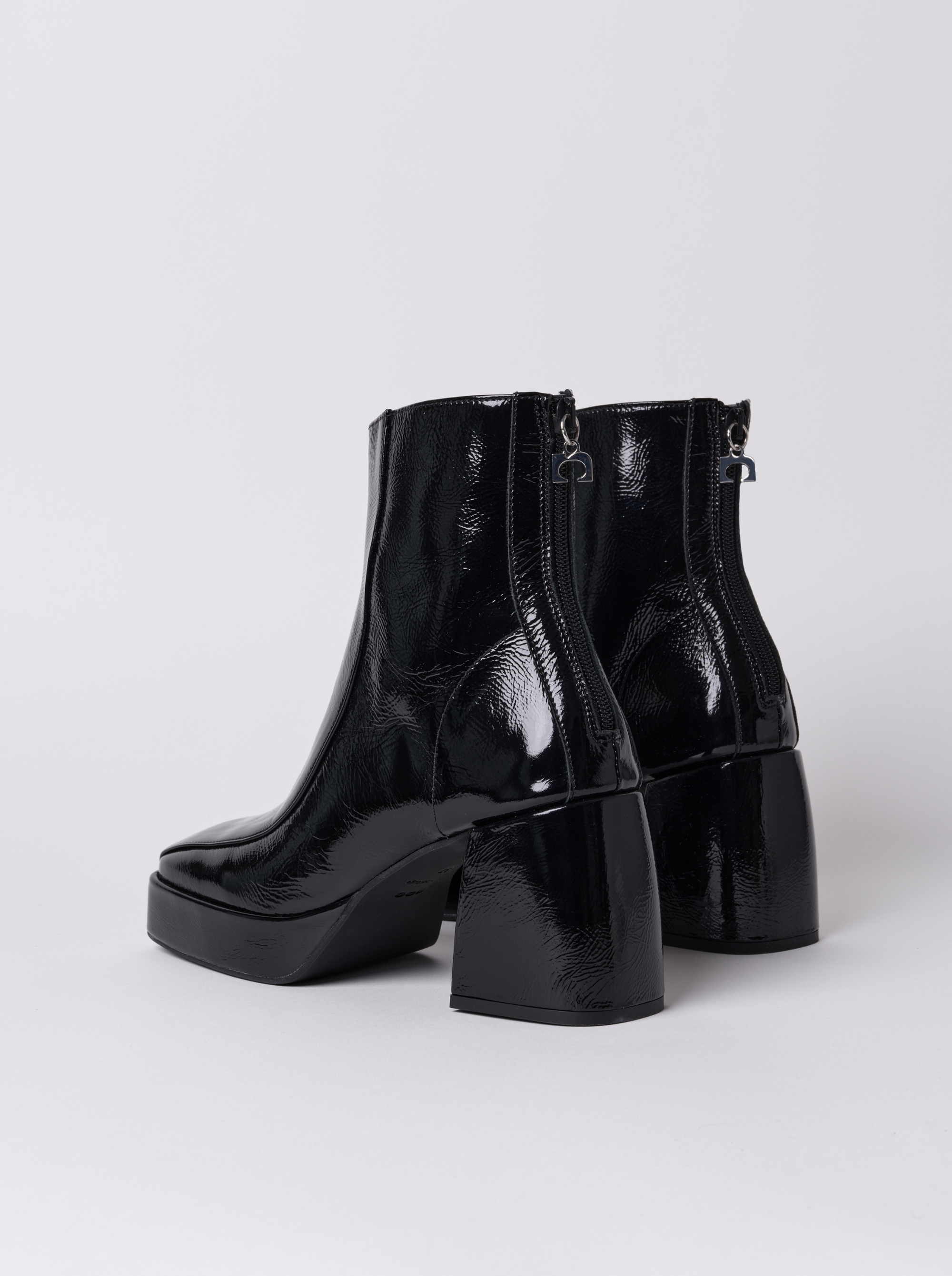 Bottines Shiny Black Vernie