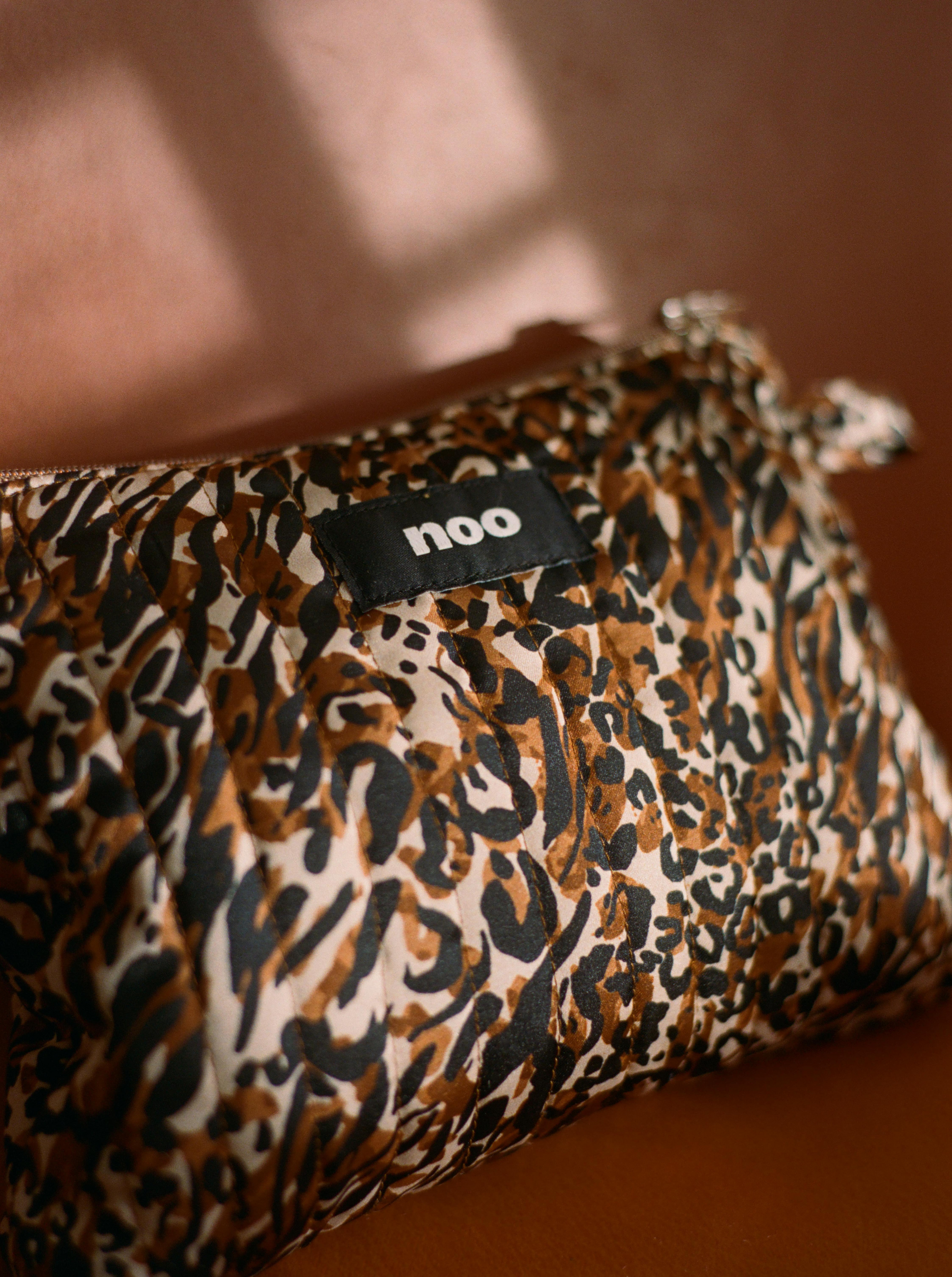 Pochette Wild Léo